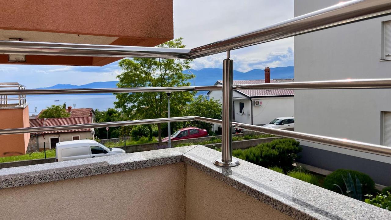 Peachy House Lägenhet Rijeka Exteriör bild